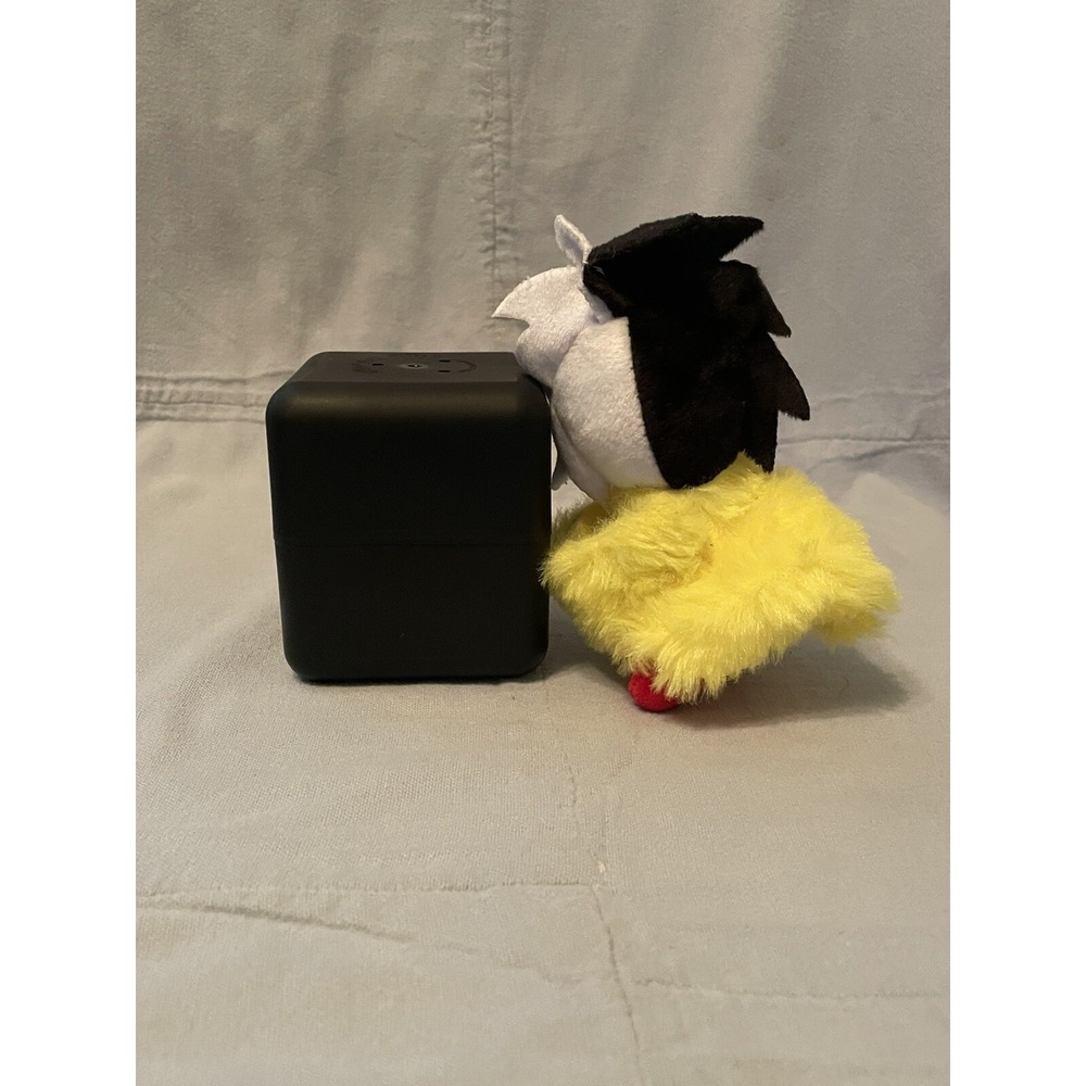 NEW Bullsitoy Disney Villains Snap Hug & Go Creepy Cuff - Cruella DeVil - Picture 2 of 4